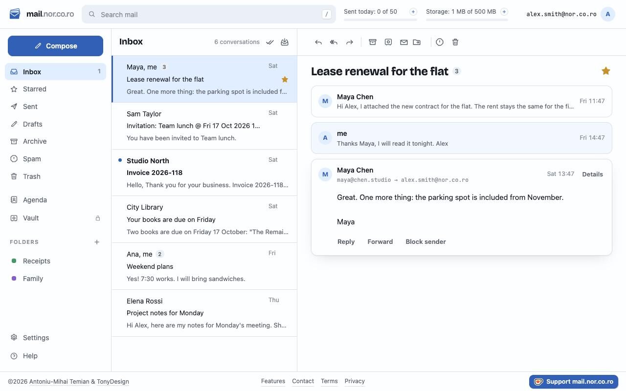 The mail page: folders, the list of conversations, and an open conversation
